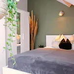 Cozy Center - Near - Schlossberg View - By Casa Momo Апартаменты